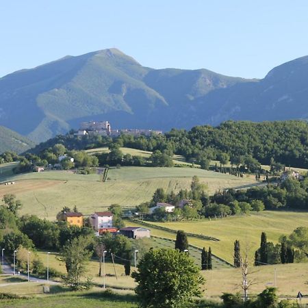 Appartamento MANSARDA VITI - Sguardo su Frontone - Esterno foto