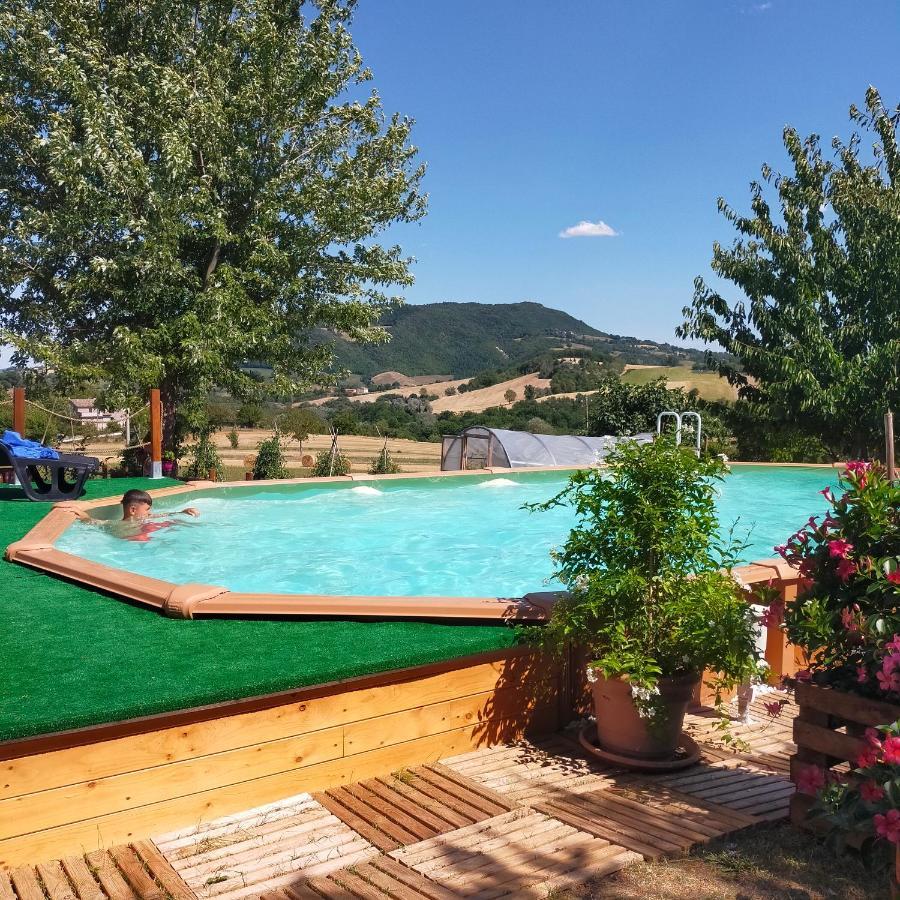 Appartamento MANSARDA VITI - Sguardo su Frontone - Esterno foto