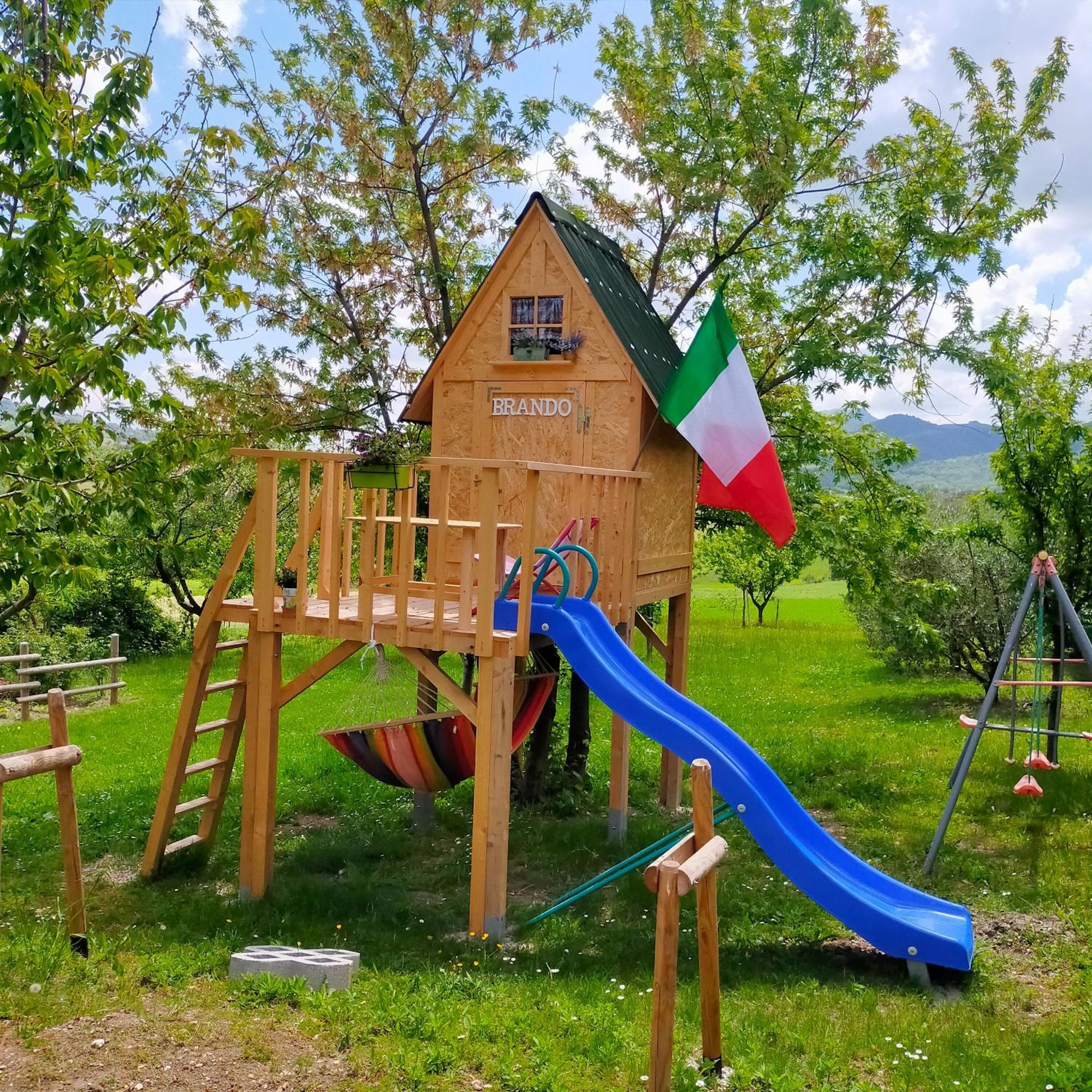 Appartamento MANSARDA VITI - Sguardo su Frontone - Esterno foto